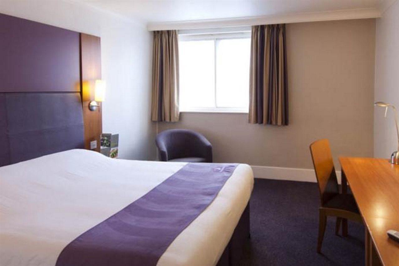 Premier Inn Stratford- Upon- Avon Central Esterno foto